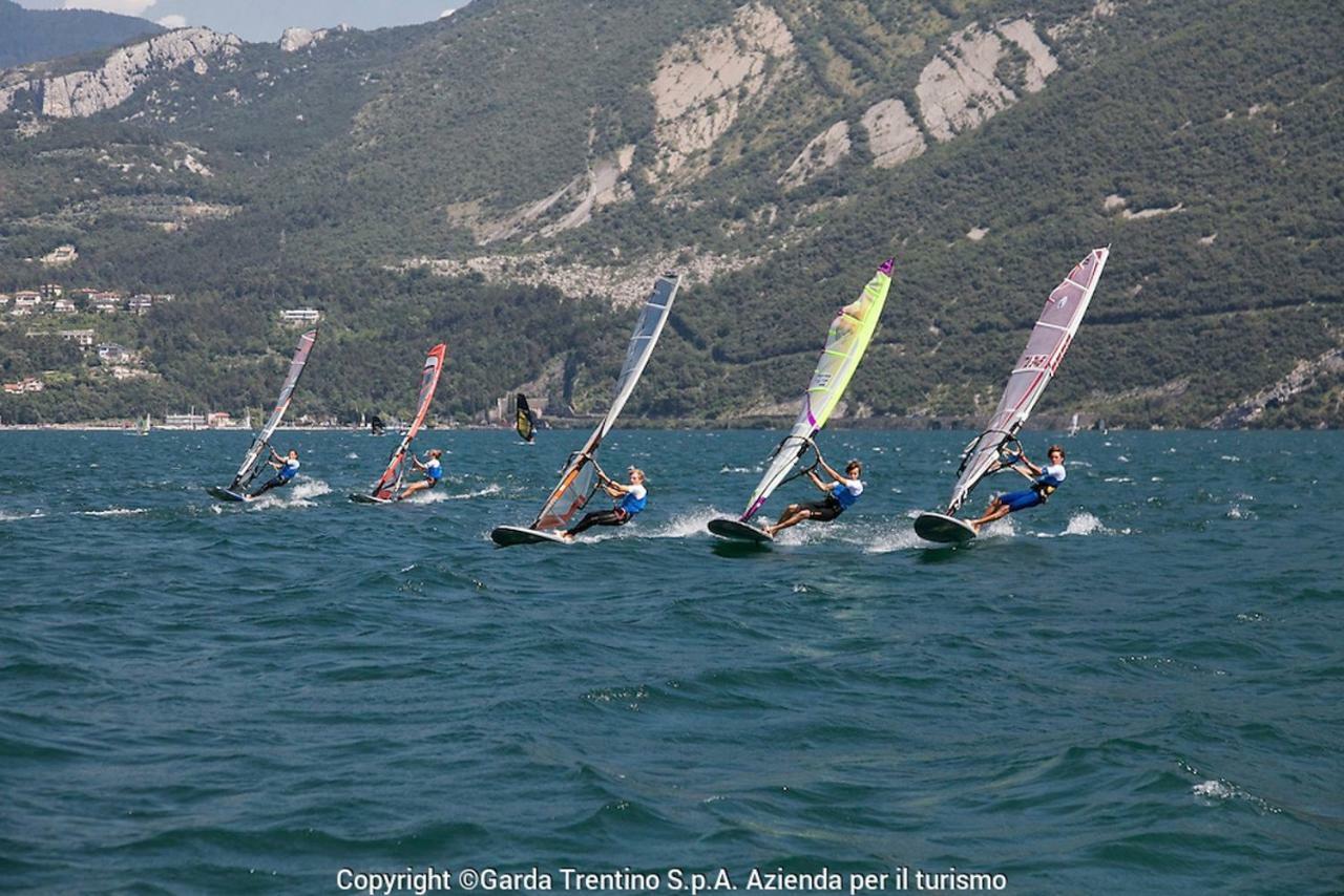 Club Nautico - Phoenix Studio Lake View Riva del Garda Buitenkant foto